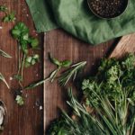 ¿Quién es Rosemary Gladstar? pexels-alleksana-4113915